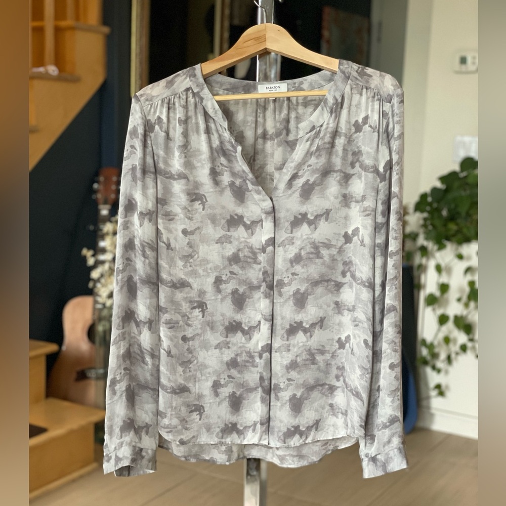 Babaton Light Grey-Lilac Camouflage Silk Blouse